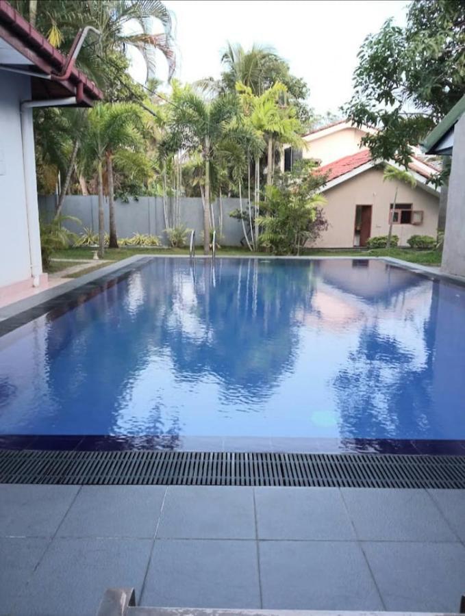 Blue Bell Hotel Negombo Luaran gambar